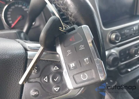 2015 Chevrolet Suburban 1500 Lt z USA, uszkodzony, nr VIN 1GNSKJKC3FR569467